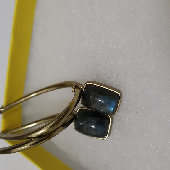 NWT Beautiful Banana Republic Genuine Labradorite Stone Hoop Earrings - Picture 3 of 6